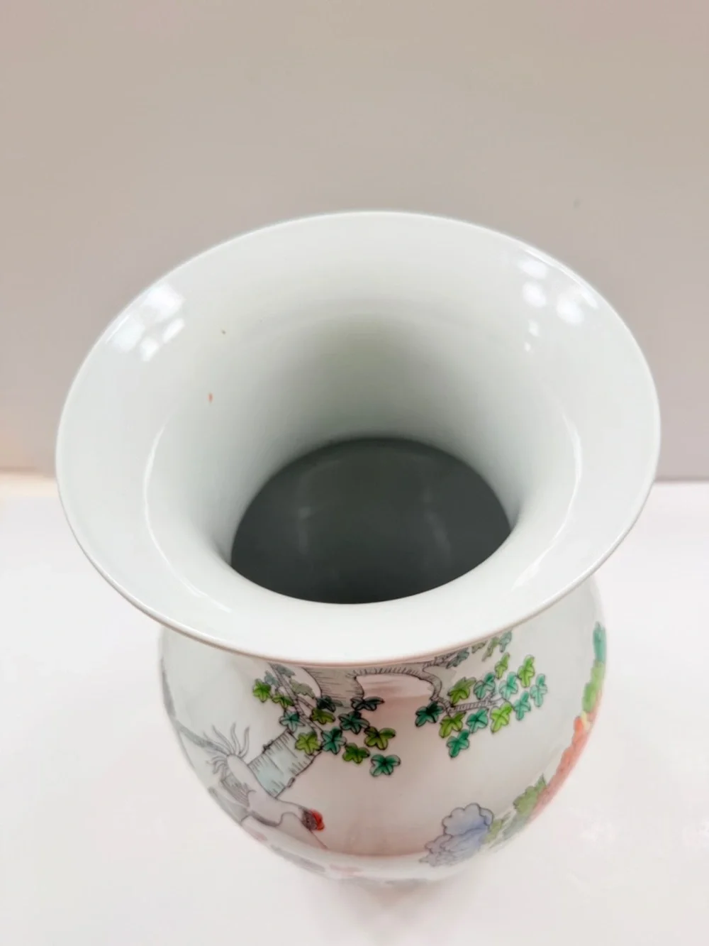 Antique‎ Chinese Qing Tongzhi Dynasty Famille Porcelain Vase Figures Birds Trees
